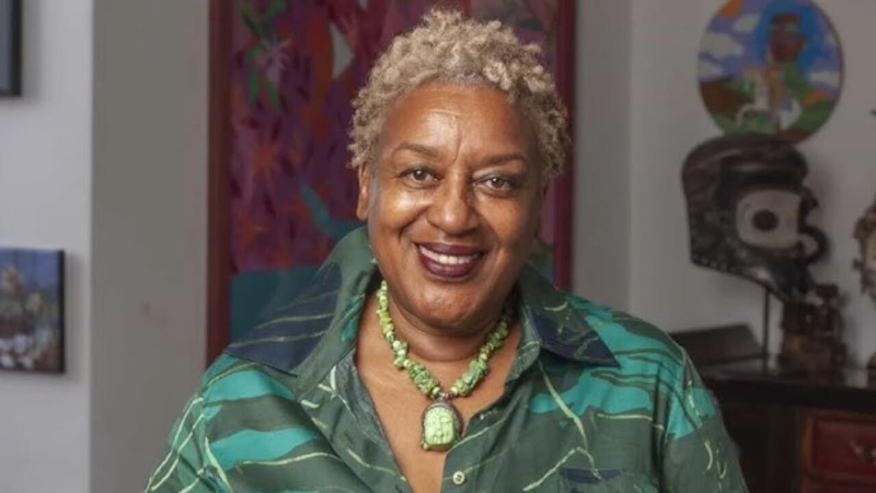 CCH Pounder as Mo’at
CCH Pounder has been a part of the Avatar franchise since the very beginning. She plays Mo’at, one of Na’vi elders and Neytiri’s mother.